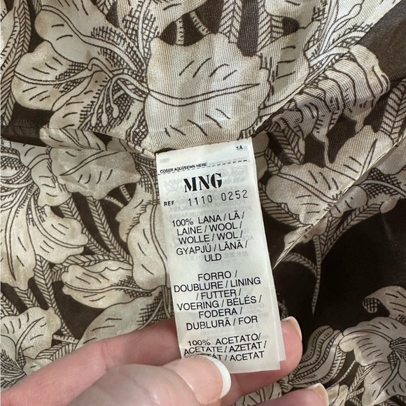 Women's MNG khaki/tan blazer/jacket, NWT! - Picture 6 of 6